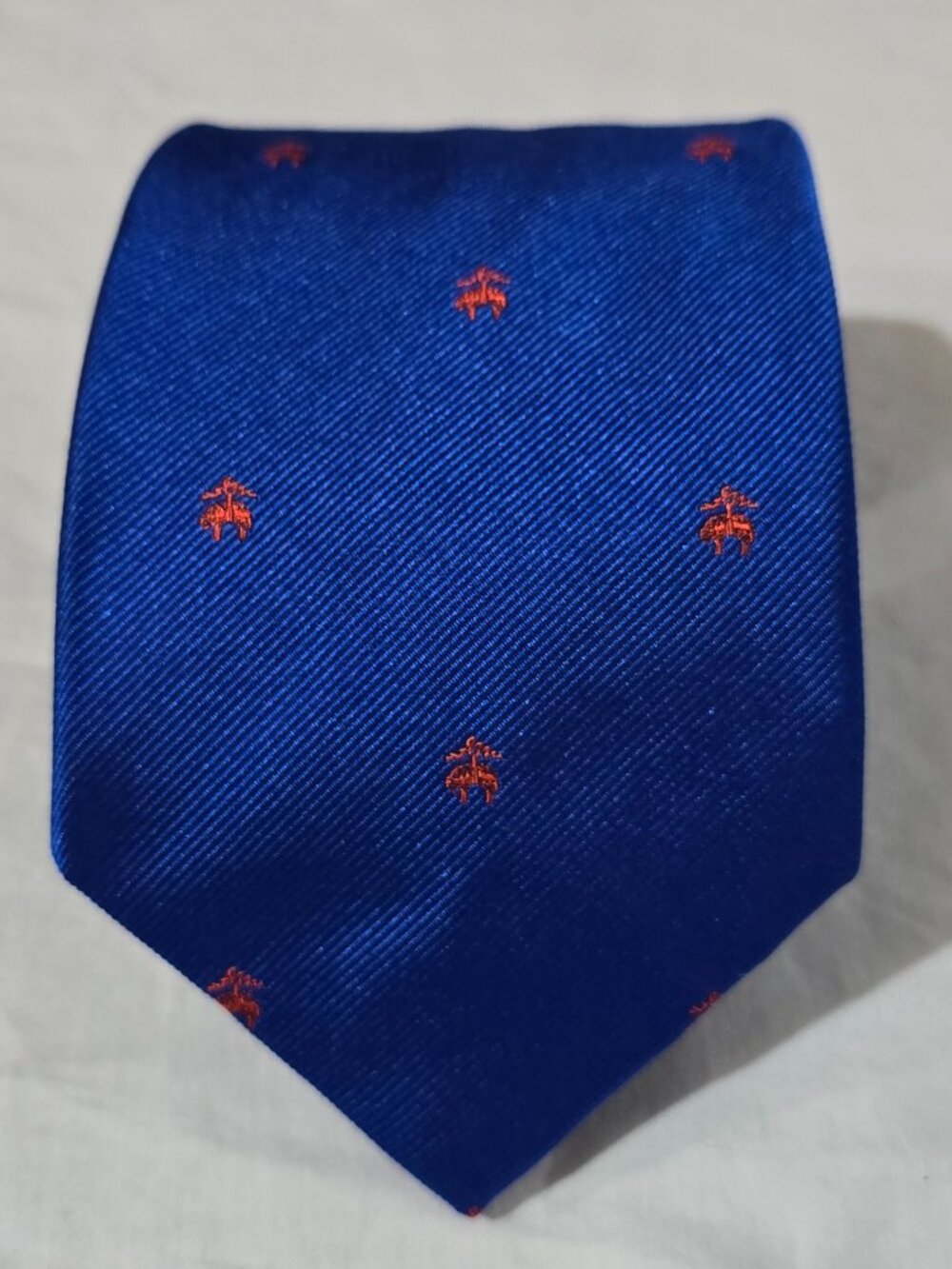 NWT - Brooks Brothers "346" Made in USA Silk Necktie - Blue Flying Pig Print
